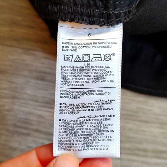 Old Navy New With Tag Built-In Flex Black Skinny Boy Jeans With Adjustable Waist - Picture 10 of 11